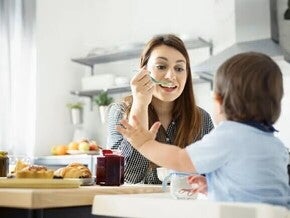 Why family mealtimes matter for your toddler