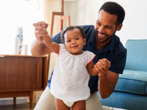 Gross motor skills in babies & toddlers